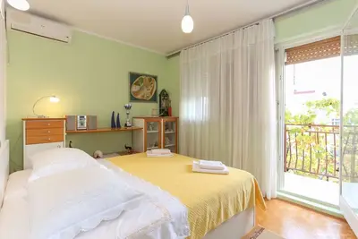 Image de Appartement de trois chambres avec le balcon Trogir (A-12695-a)