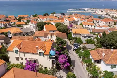 Appartement de deux chambres avec la terrasse Supetar, Brac (A-11278-a)