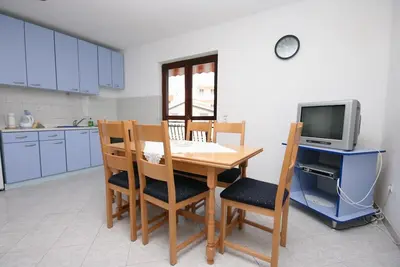 Image de Appartement d'une chambre avec le balcon et la vue sur le mer Rastici, Ciovo (A-2794-b)