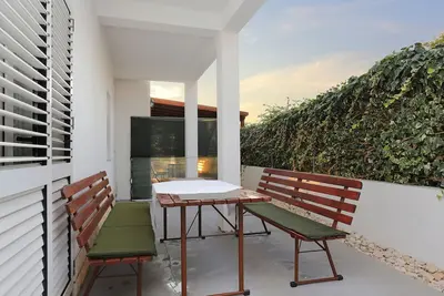 Image de Appartement de deux chambres avec la terrasse Rogoznica (A-4162-j)