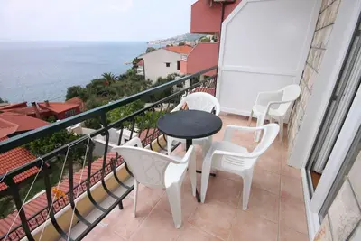 Image de Appartement d'une chambre avec le balcon et la vue sur le mer Zivogosce - Porat, Makarska (A-6700-b)