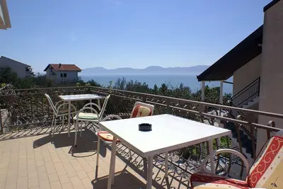 Image de Appartement de trois chambres avec la terrasse et la vue sur le mer Podaca, Makarska (A-2590-a)