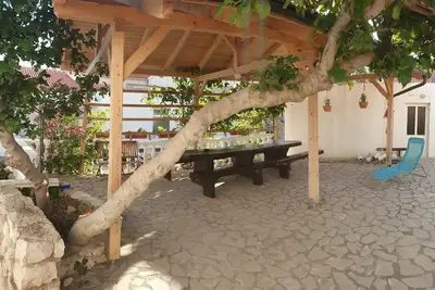 Image de Appartement d'une chambre avec la terrasse Metajna, Pag (A-6498-c)