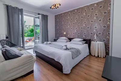 Image de Appartement de trois chambres avec la terrasse et la vue sur le mer Lovran, Opatija (A-7837-a)