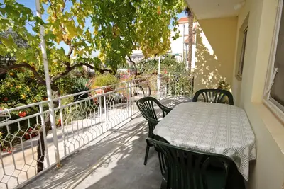 Image de Appartement de deux chambres avec la terrasse Sukosan, Zadar (A-5802-b)