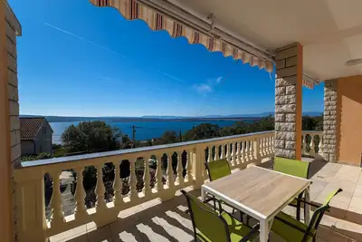 Image de Appartement de trois chambres avec la terrasse et la vue sur le mer Dramalj, Crikvenica (A-5594-c)