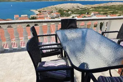 Image de Appartement de deux chambres avec la terrasse et la vue sur le mer Zubovici, Pag (A-9365-a)