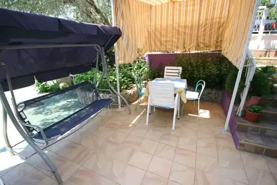Image de Garçonnière avec la terrasse Makarska (As-6636-a)