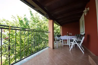 Image de Appartement de deux chambres avec la terrasse Fiorini, Novigrad (A-6926-a)