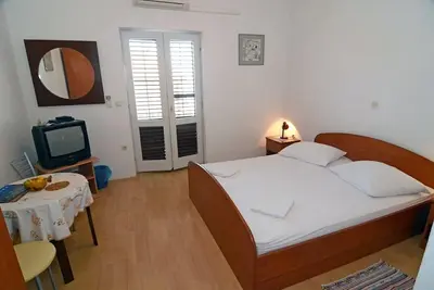 Image de Garçonnière avec le balcon Makarska (As-12211-a)