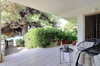 Image de Appartement de deux chambres prés de la plage Prizba, Korcula (A-4484-c)