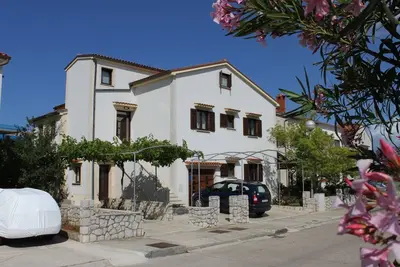 Image de Appartement de deux chambres avec la terrasse Mali Losinj, Losinj (A-7978-a)