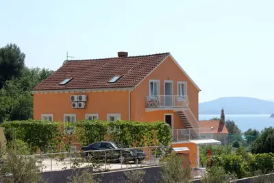 Image de Appartement de deux chambres avec le balcon et la vue sur le mer Slano, Dubrovnik (A-3184-a)