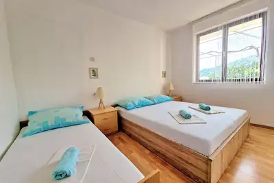 Image de Garçonnière avec la terrasse et la vue sur le mer Podaca, Makarska (As-6874-c)