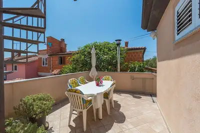 Image de Appartement de deux chambres avec la terrasse Tar, Porec (A-6948-a)