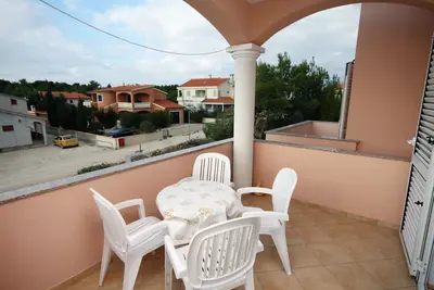 Image de Appartement d'une chambre avec la terrasse et la vue sur le mer Vrsi - Mulo, Zadar (A-5860-b)