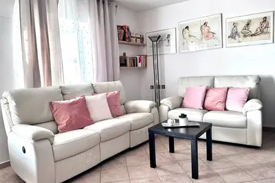 Image de Appartement de deux chambres avec la terrasse Lopar, Rab (A-14070-a)