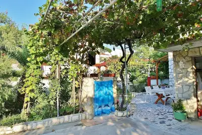 Appartement d'une chambre avec le balcon et la vue sur le mer Kampor, Rab (A-5000-a)