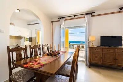 Image de Appartement de deux chambres avec la terrasse et la vue sur le mer Dramalj, Crikvenica (A-5592-c)