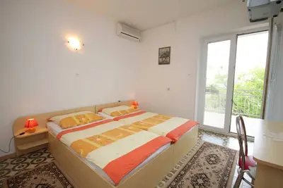 Image de Appartement de deux chambres avec la terrasse Selce, Crikvenica (A-2379-b)