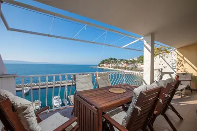 Image de Appartement de trois chambres prés de la plage Podgora, Makarska (A-11469-b)