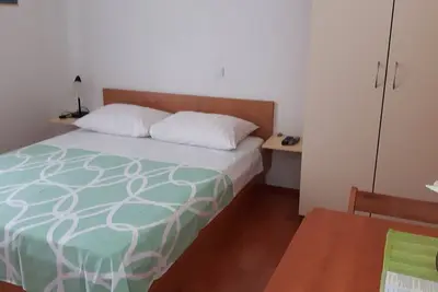 Image de Garçonnière avec le balcon Makarska (As-6850-a)