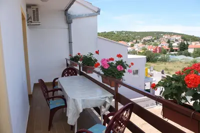 Image de Garçonnière avec le balcon Tisno, Murter (As-5091-a)