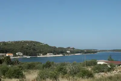 Image de Appartement d'une chambre avec la terrasse et la vue sur le mer Baie Soline, Dugi otok (A-448-f)