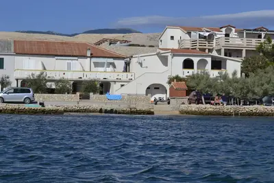 Image de Appartement d'une chambre prés de la plage Kustici, Pag (A-6335-e)
