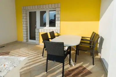 Image de Appartement de deux chambres avec la terrasse et la vue sur le mer Grebastica, Sibenik (A-4254-a)