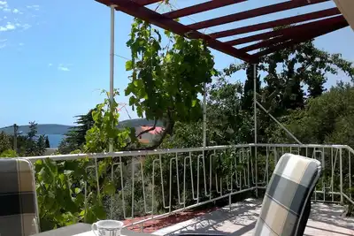 Appartement de deux chambres avec la terrasse et la vue sur le mer Seget Vranjica, Trogir (A-1037-a)