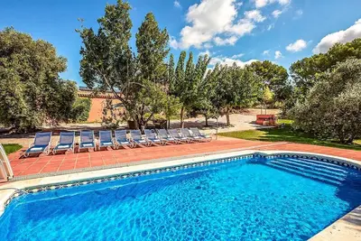 Image de Château de campagne pour 22 personnes - proche de Sitges!