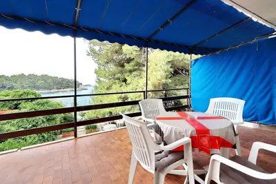 Image de Appartement de deux chambres prés de la plage Prizba, Korcula (A-4484-a)