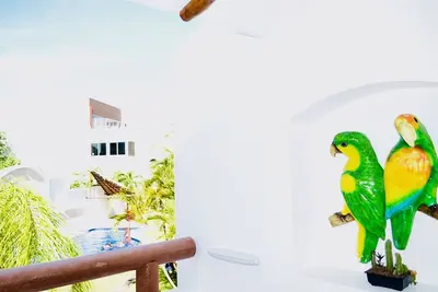 Image de Chambre De Luxe Avec Balcon Budget Avec Piscine Climatisation Et Parking