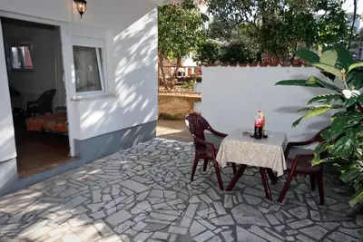 Image de Appartement d'une chambre avec la terrasse Podaca, Makarska (A-6050-b)