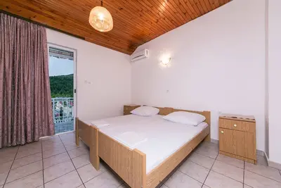Image de Appartement de deux chambres avec le balcon Podaca, Makarska (A-4734-b)