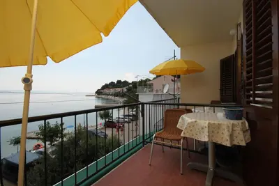 Image de Appartement de trois chambres prés de la plage Podgora, Makarska (A-6670-b)