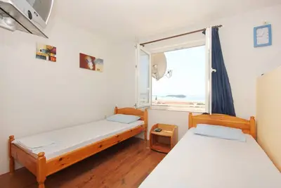 Image de Garçonnière avec le balcon et la vue sur le mer Orebic, Peljesac (As-10192-c)