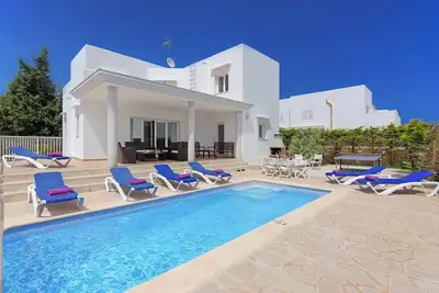 Image de Villa Sagitaro - Au coeur de Cala D’Or à Majorque, comprend une piscine privée