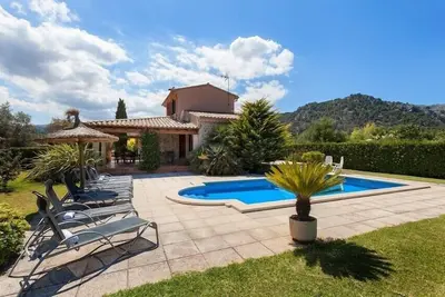 Image de Villa éblouissante près de Pollensa & plage.