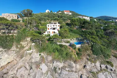 Image de Villa avec piscine privèe d'eau de mer et access a la mer
