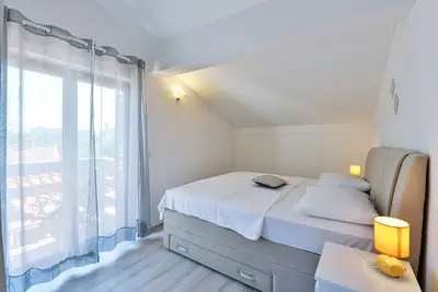 Image de Appartement de deux chambres avec le balcon Privlaka, Zadar (A-5762-a)