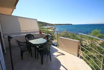 Image de Appartement d'une chambre prés de la plage Banj, Pasman (A-8206-a)