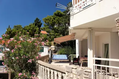 Image de Appartement de deux chambres prés de la plage Mimice, Omis (A-2774-a)