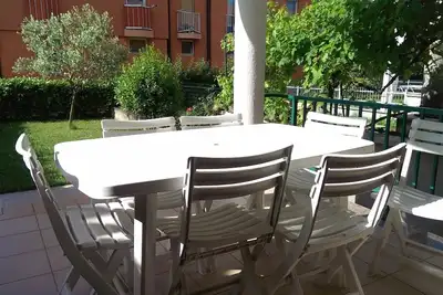 Image de Appartement de deux chambres avec la terrasse Umag (A-6934-b)