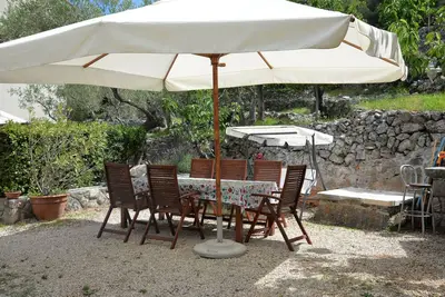 Appartement d'une chambre avec la terrasse et la vue sur le mer Cres (A-7876-b)