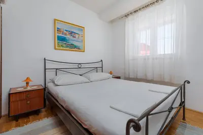 Image de Appartement d'une chambre avec le balcon et la vue sur le mer Pisak, Omis (A-967-b)