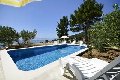 Image de Appartement d'une chambre avec la terrasse et la vue sur le mer Baska Voda, Makarska (A-12442-d)