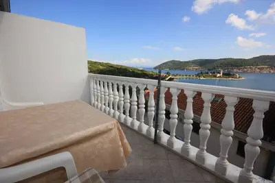 Image de Appartement d'une chambre avec la terrasse et la vue sur le mer Vis (A-8531-a)