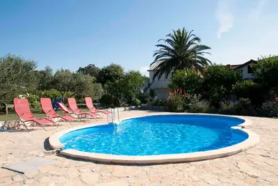 Image de Appartement d'une chambre avec la terrasse Mundanije, Rab (A-5072-a)